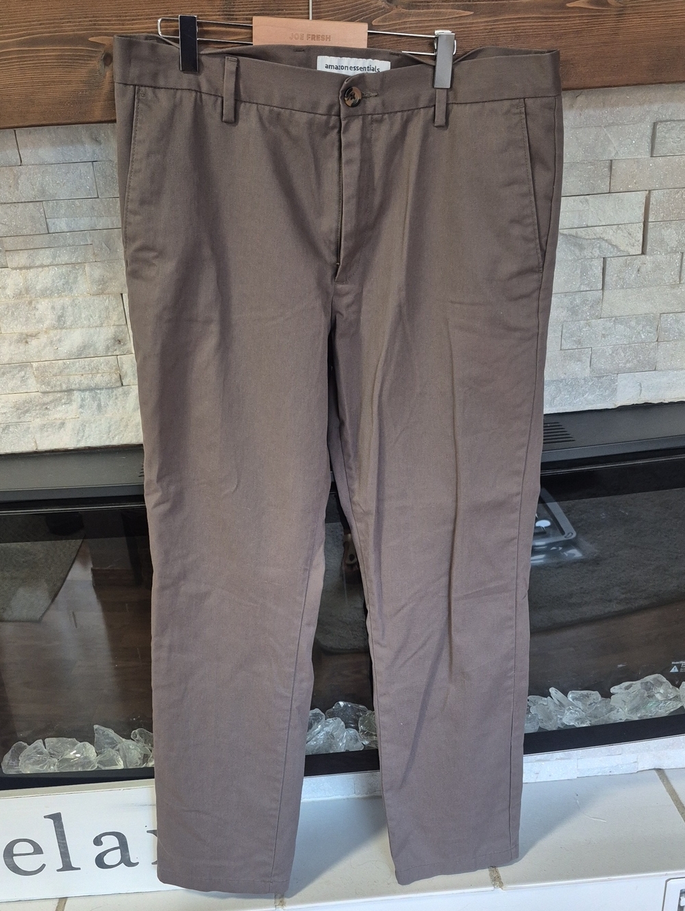 Amazon Essentials Men's Taupe Straight-Fit Chinos